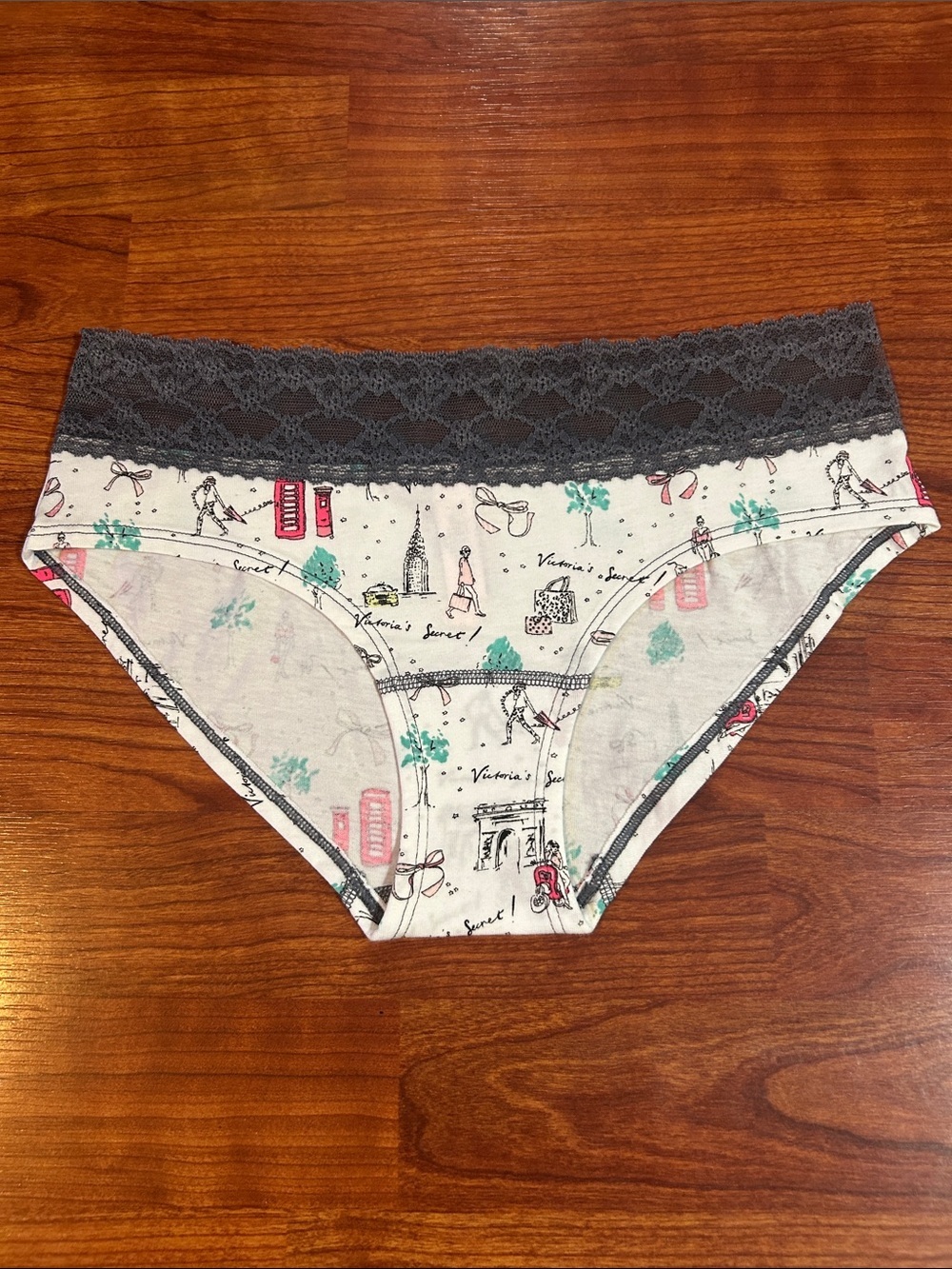 Victoria's Secret Low-Rise Hiphugger Panty Medium